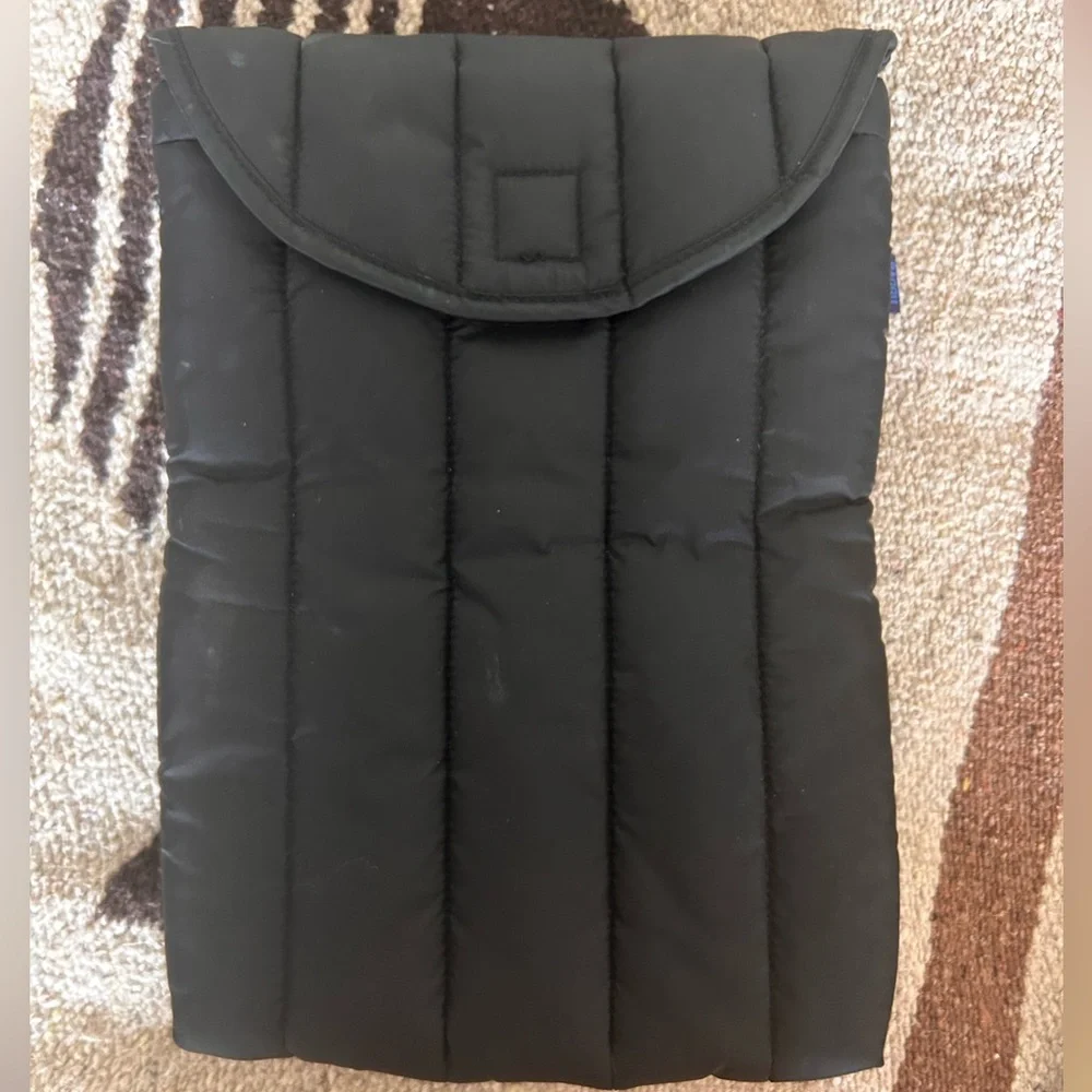 BAGGU Black Puffy 13”/14” Laptop Tablet Sleeve